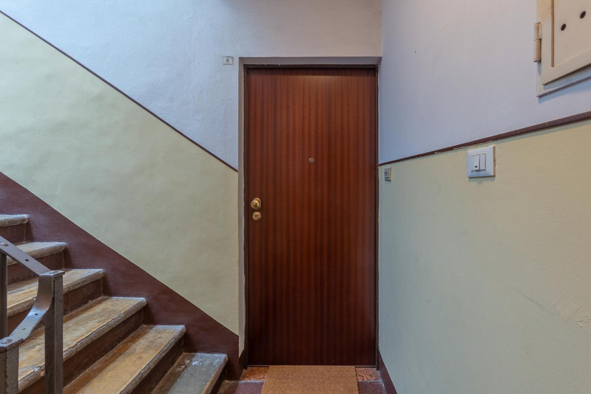 Saragozza Modern Apartment Bologna Bagian luar foto